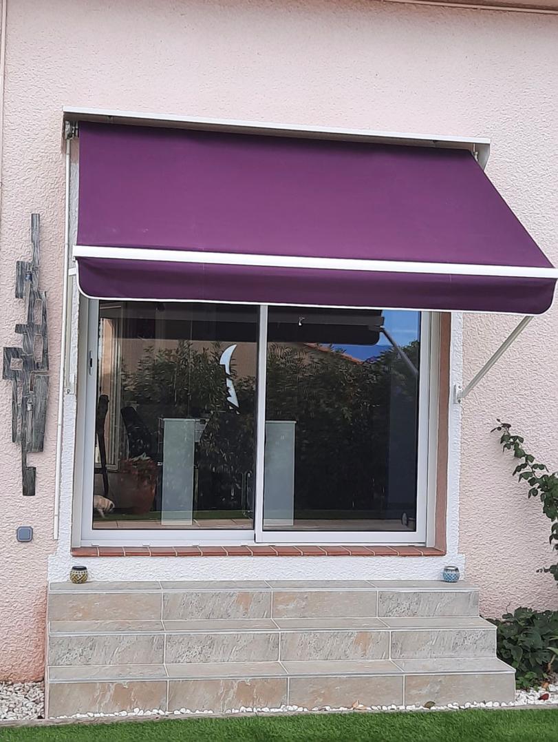 STORE VIOLET