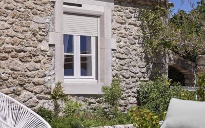 Découvrez les volets roulants avec moustiquaire intégrée : l’innovation qui change votre quotidien